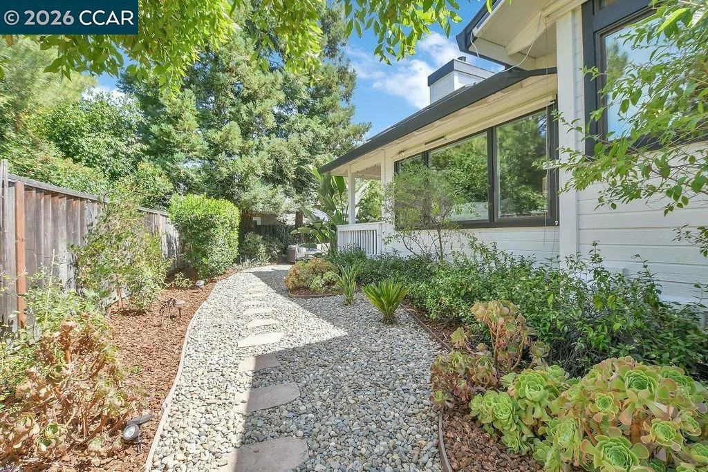 Photo of 403 Midway Place