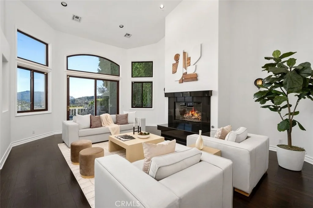 Photo of 24658 Cordillera Drive
