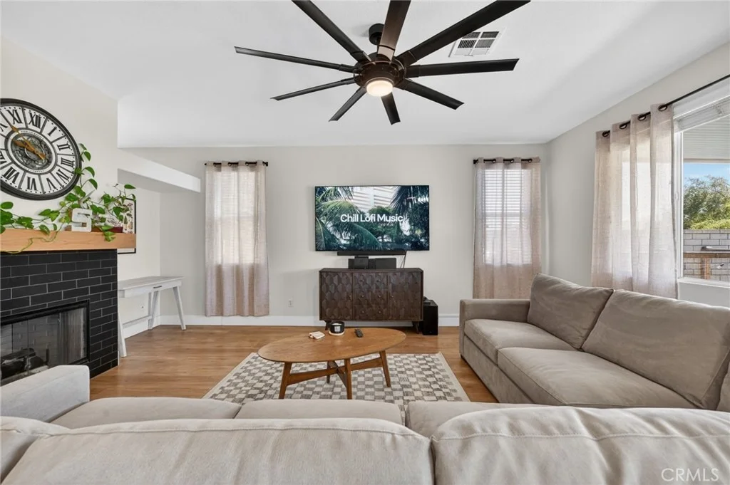 Photo of 31081 Cedar Oak Road
