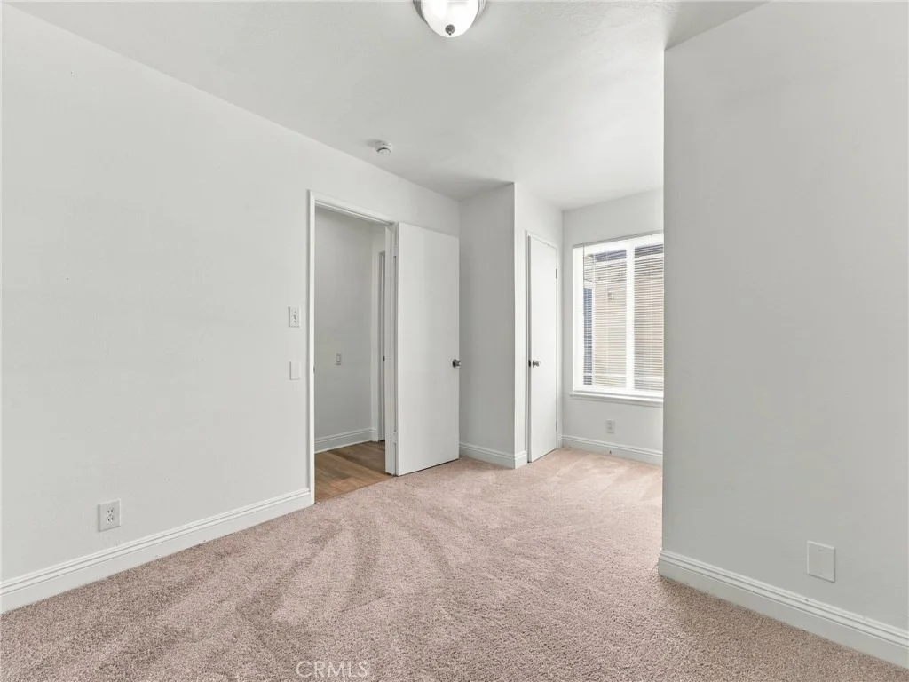 Photo of 330 W Devonshire Drive