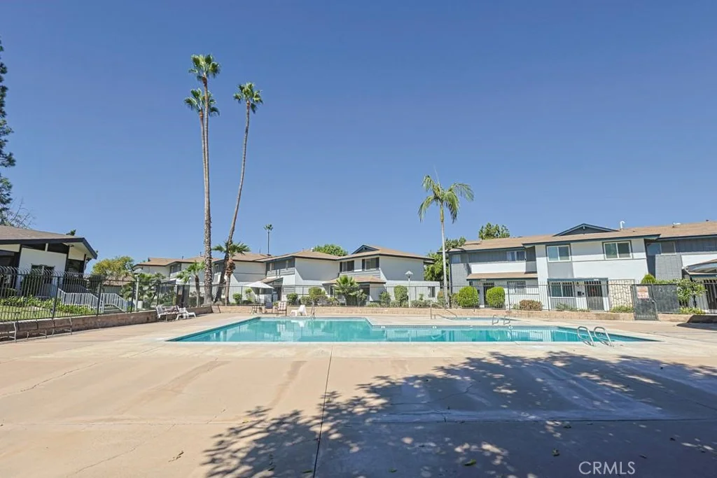 Photo of 11077 Robinson