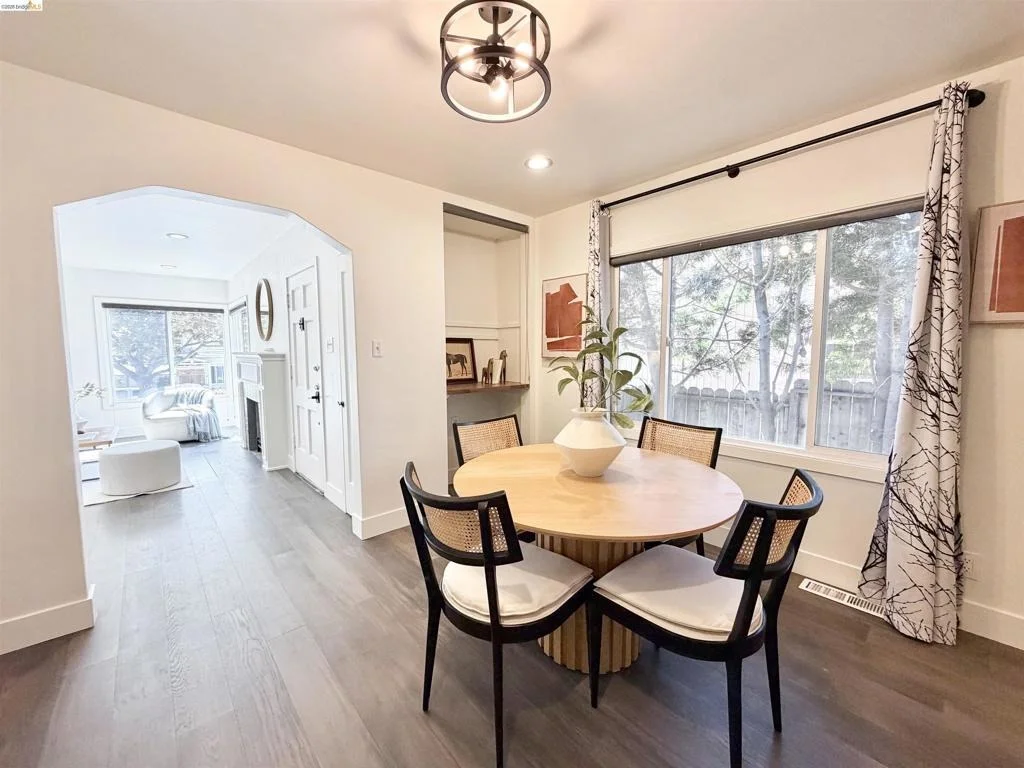 Photo of 2521 24Th Ave