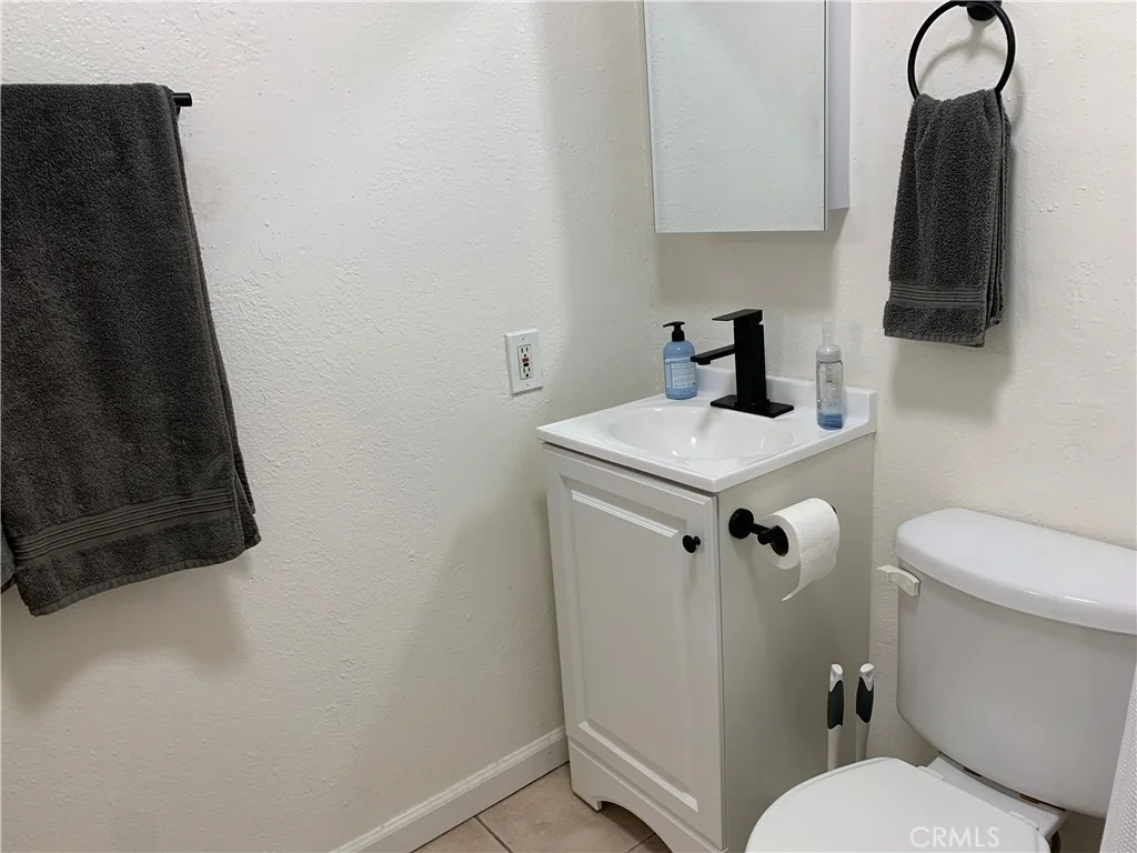 Photo of 4053 Barrett Road