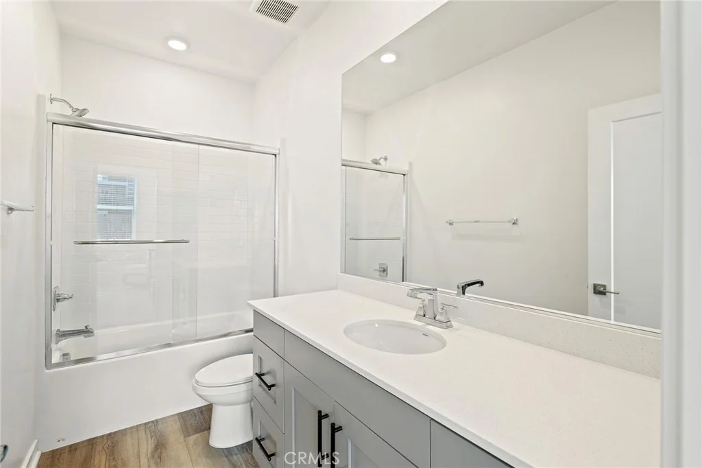 Photo of 719 S Grable
