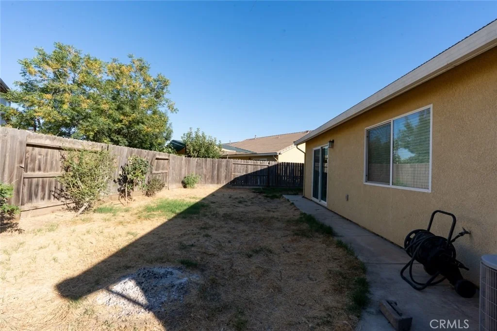 Photo of 2835 N Drake