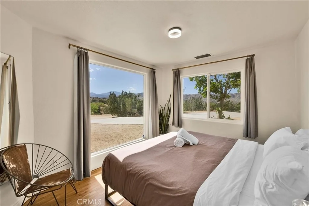 Photo of 55183 Cooper Lane