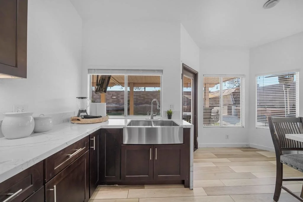 Photo of 43889 Virginia Avenue