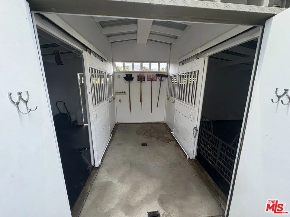 Photo of 6052 Merritt Drive