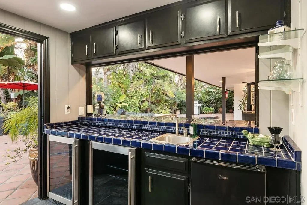 Photo of 1005 Solymar Drive