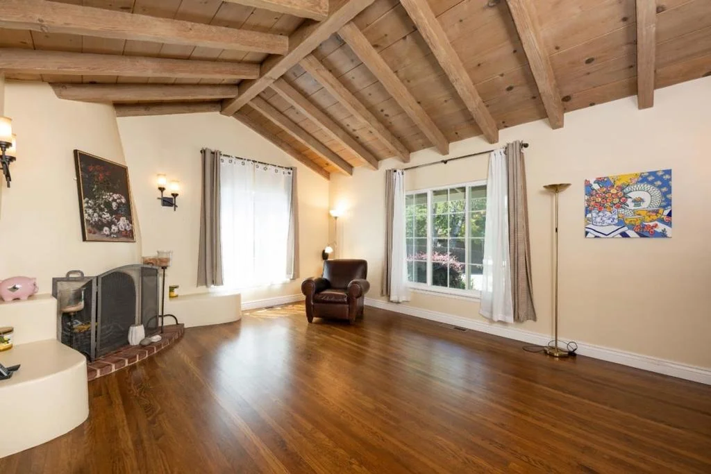 Photo of 536 Summit Drive