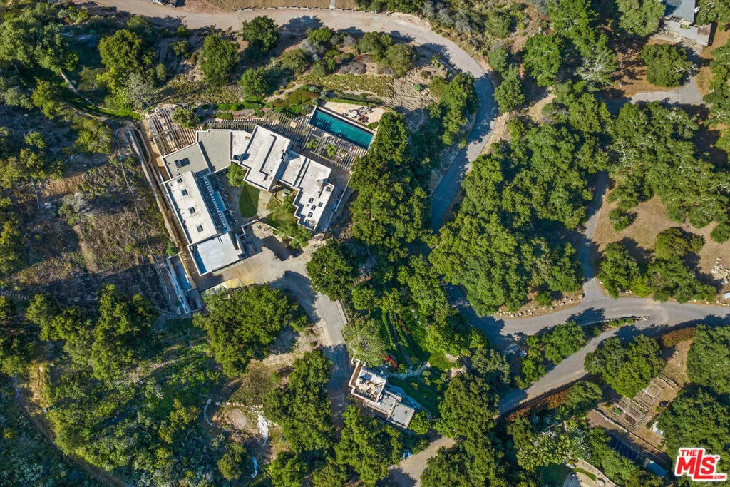 Photo of 892 Toro Canyon Road