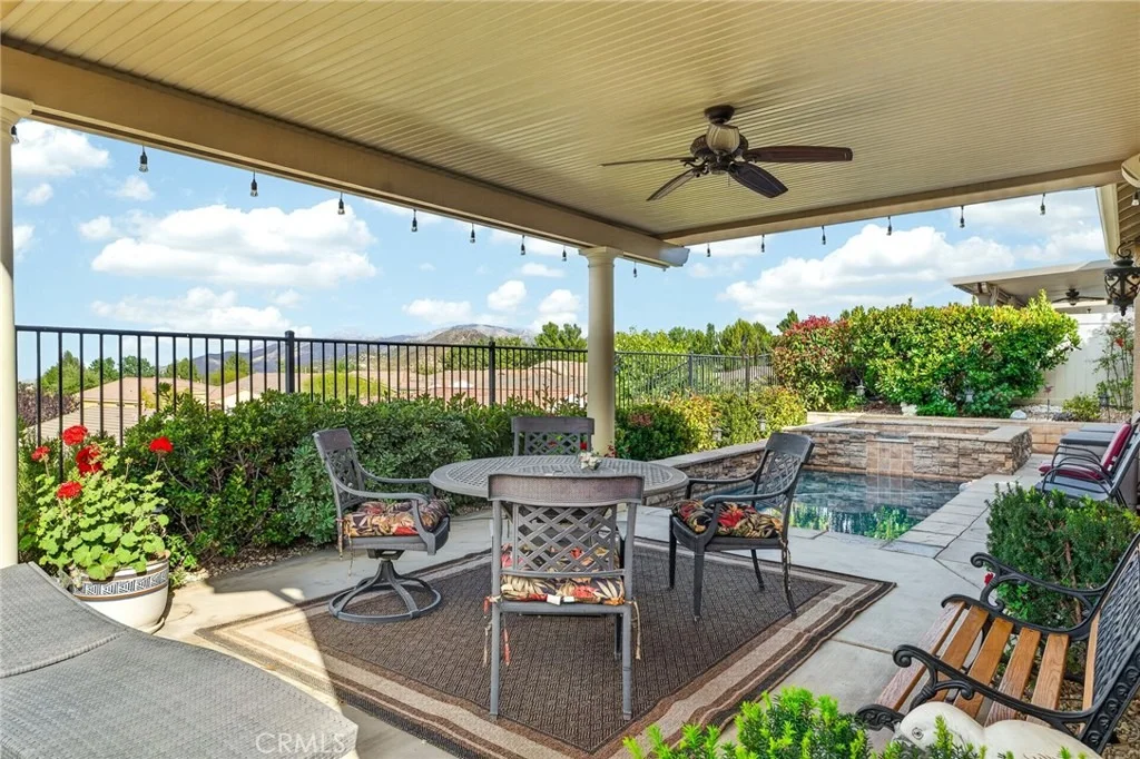 Photo of 370 Irvine