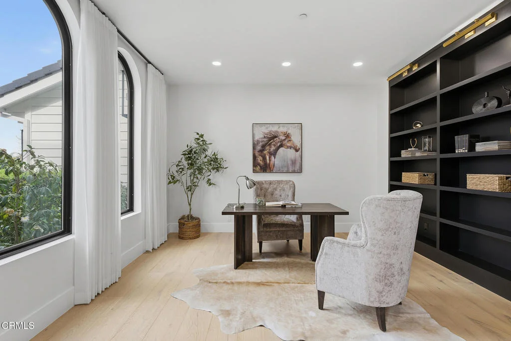 Photo of 550 Unique Lane