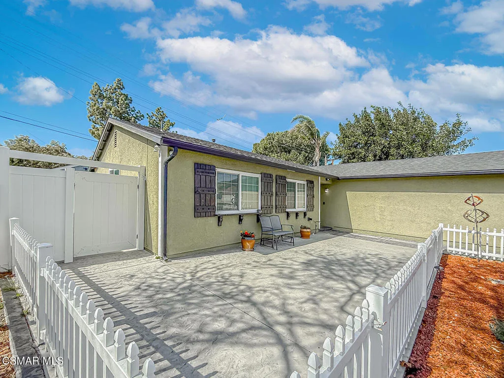 Photo of 2017 Lysander Avenue