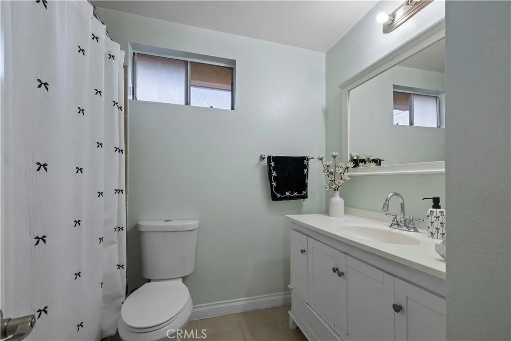Photo of 213 Orleans Way