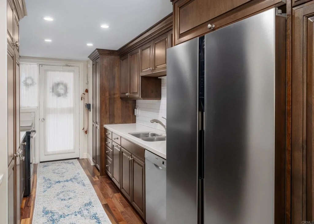 Photo of Unit 10E at 939 Coast Boulevard