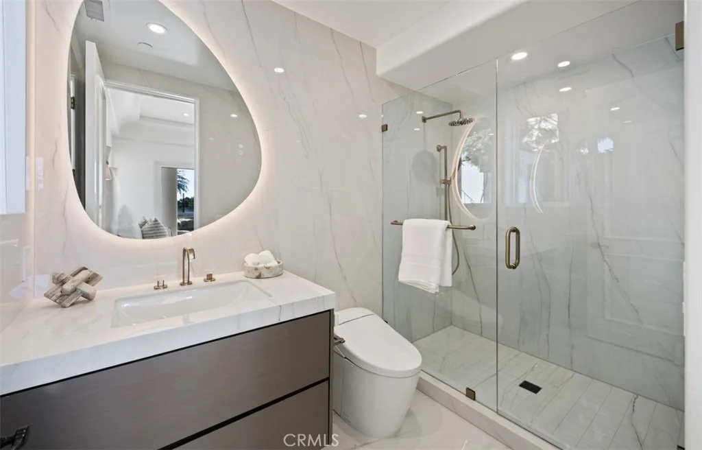 Photo of 5 Sailview