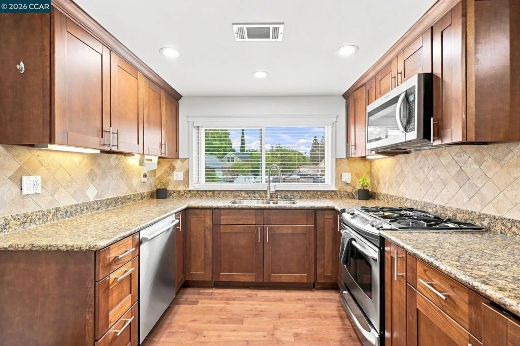 Photo of 4074 Hamlet Ct