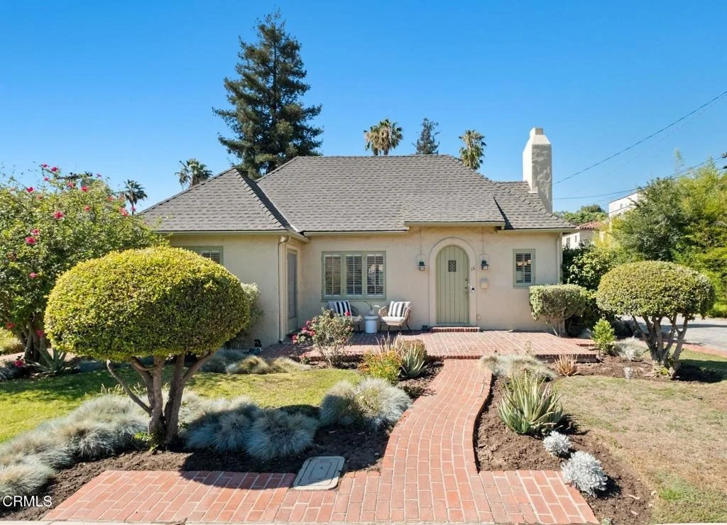 Photo of 15 Oak Knoll Gardens Drive