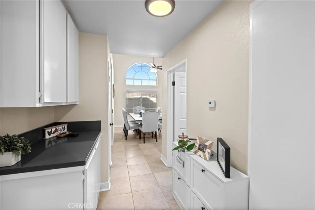 Photo of 10960 Larkspur