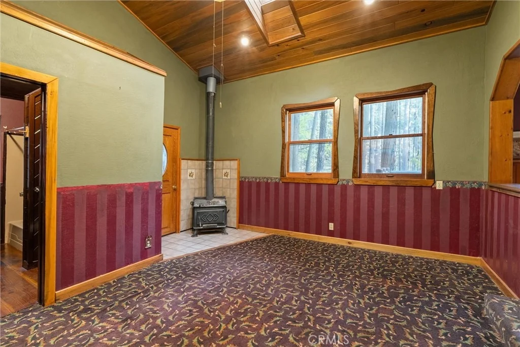 Photo of 14474 Carnegie
