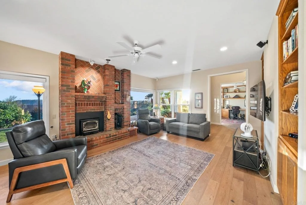 Photo of 1674 Baja Vista Drive