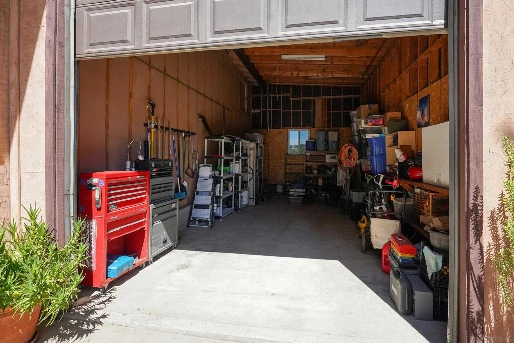 Photo of 333 Thomsen Way