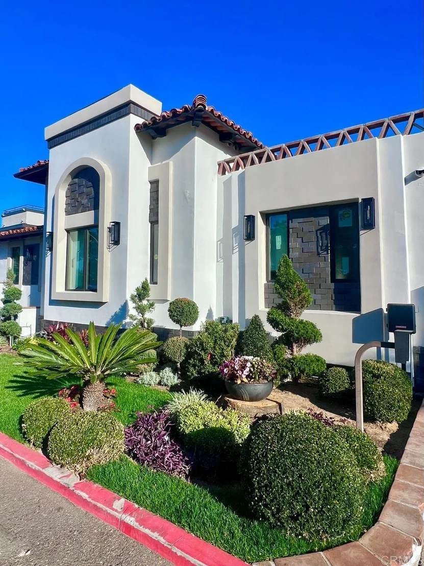 Photo of 701 1st Street