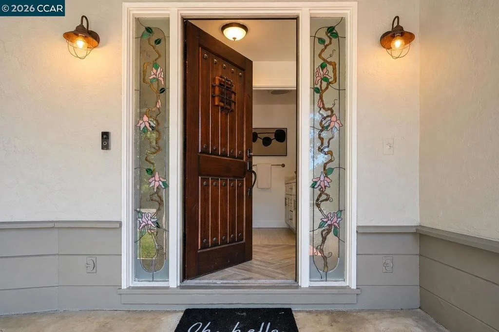 Photo of 615 Flora St
