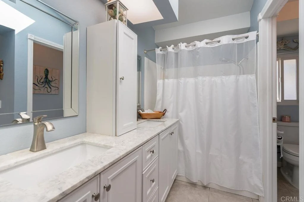 Photo of 883 Glenwood Drive