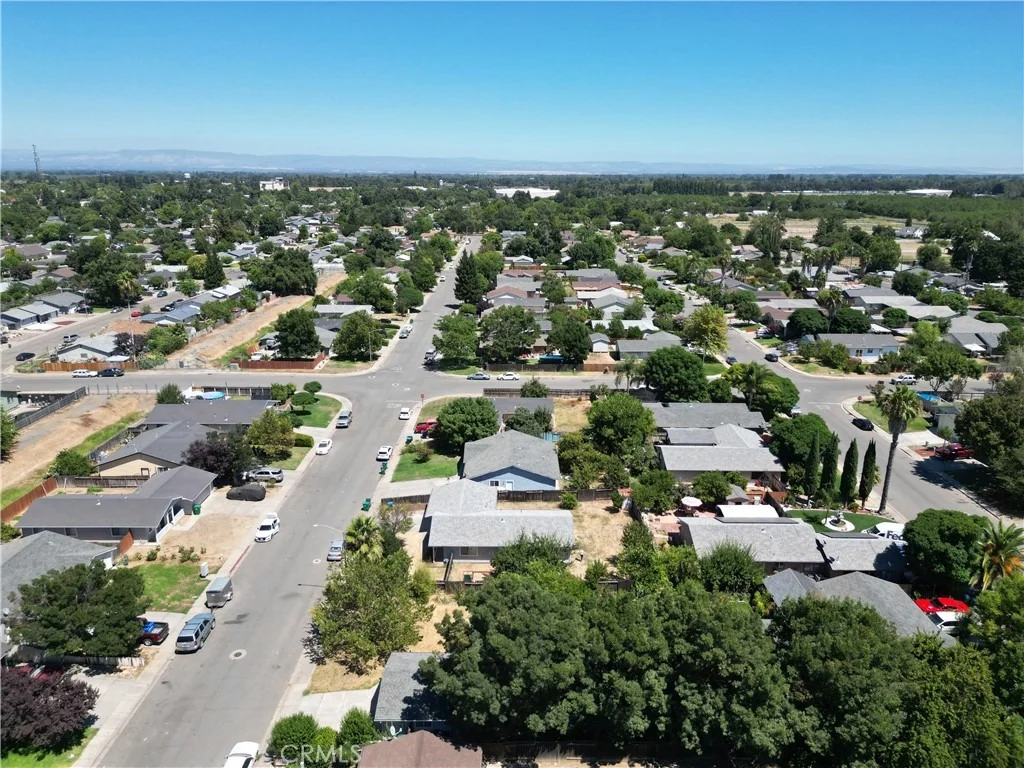 Photo of 439 Scarlet Oak Dr