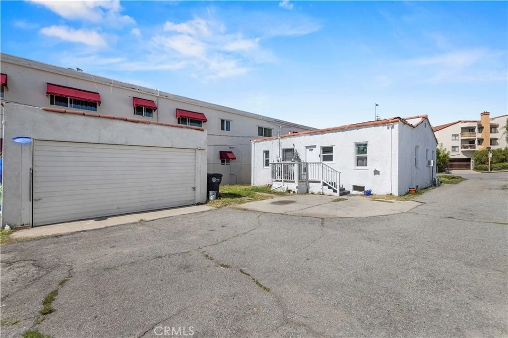 Photo of 1534 E Broadway