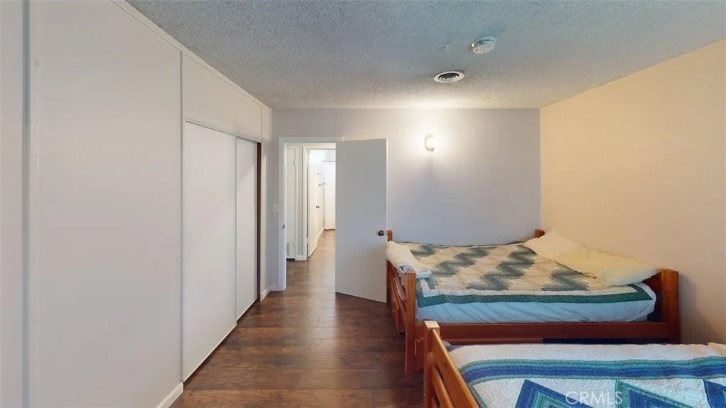 Photo of 10820 Hamden