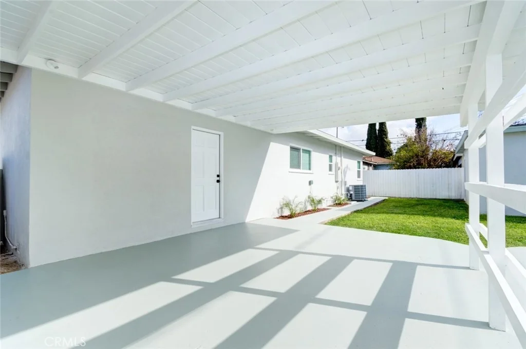 Photo of 306 W Porter