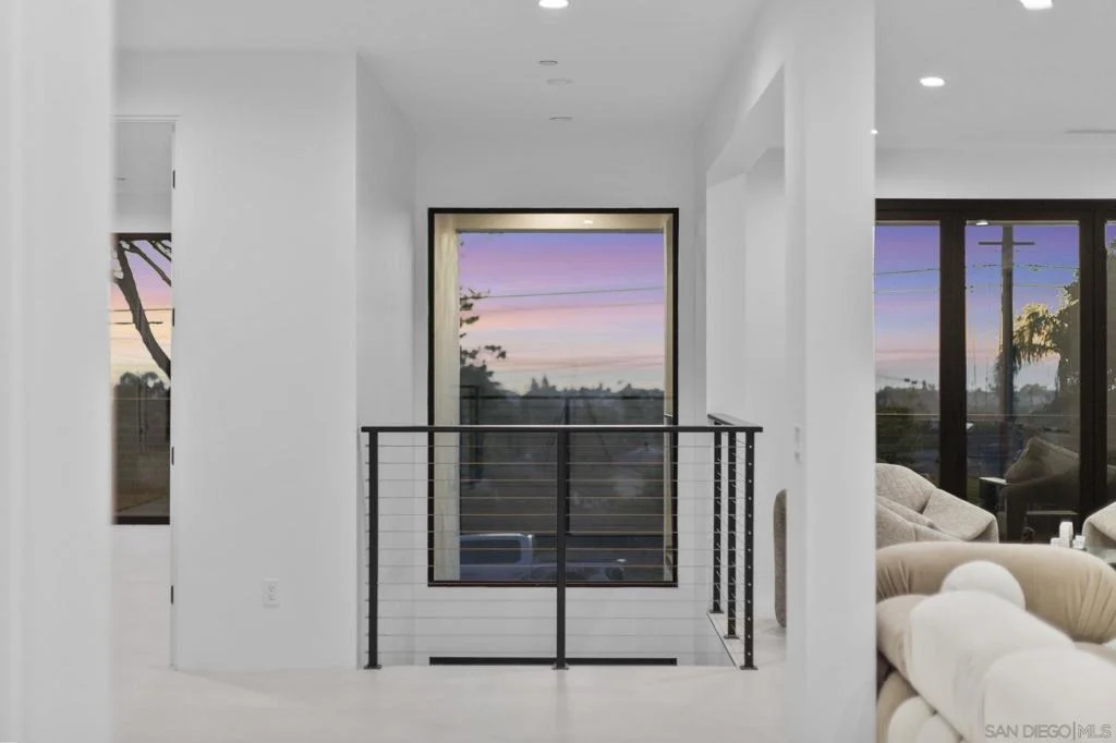 Photo of 3794 Highland