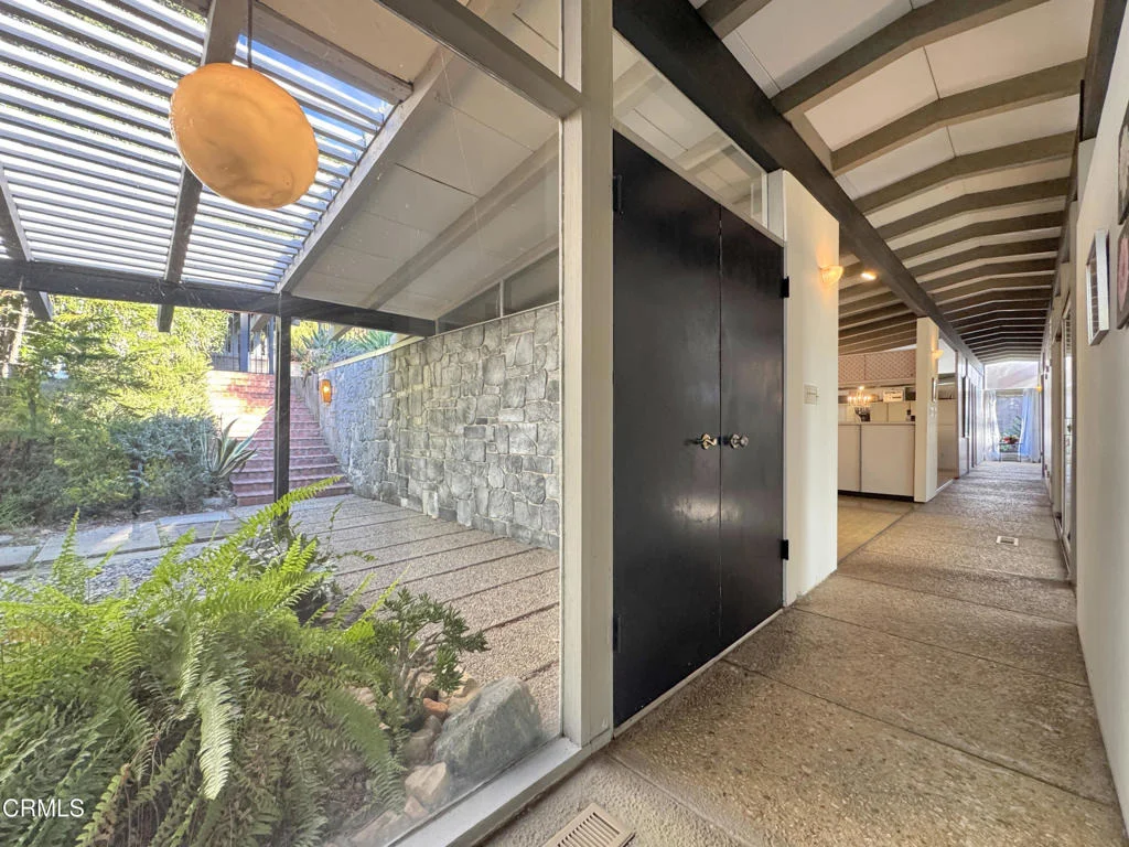 Photo of 925 Monarch Drive