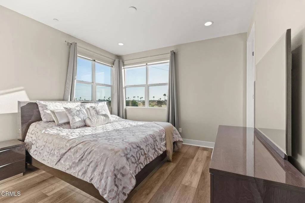 Photo of 1068 Canal Street