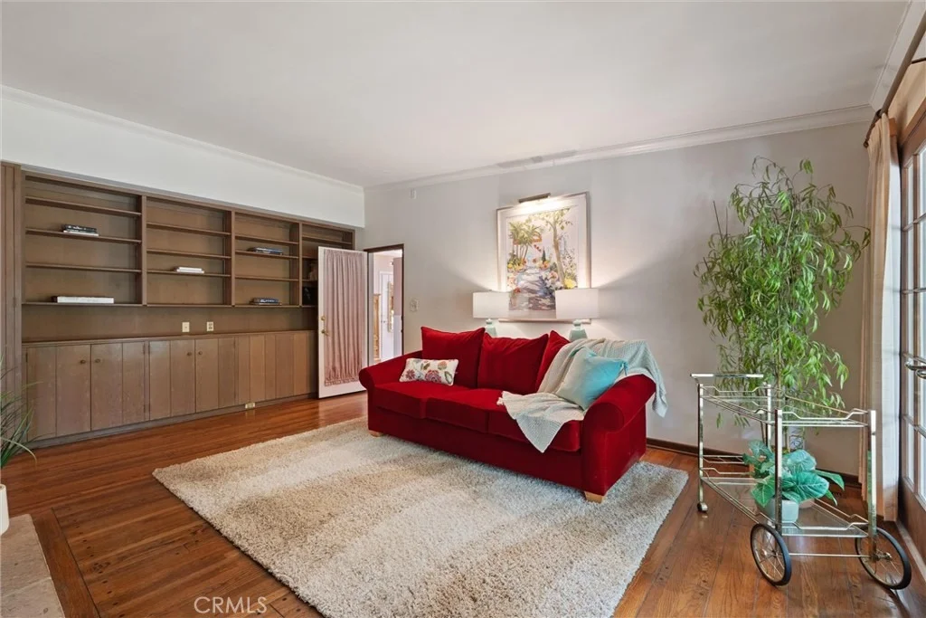 Photo of 1455 La Perla