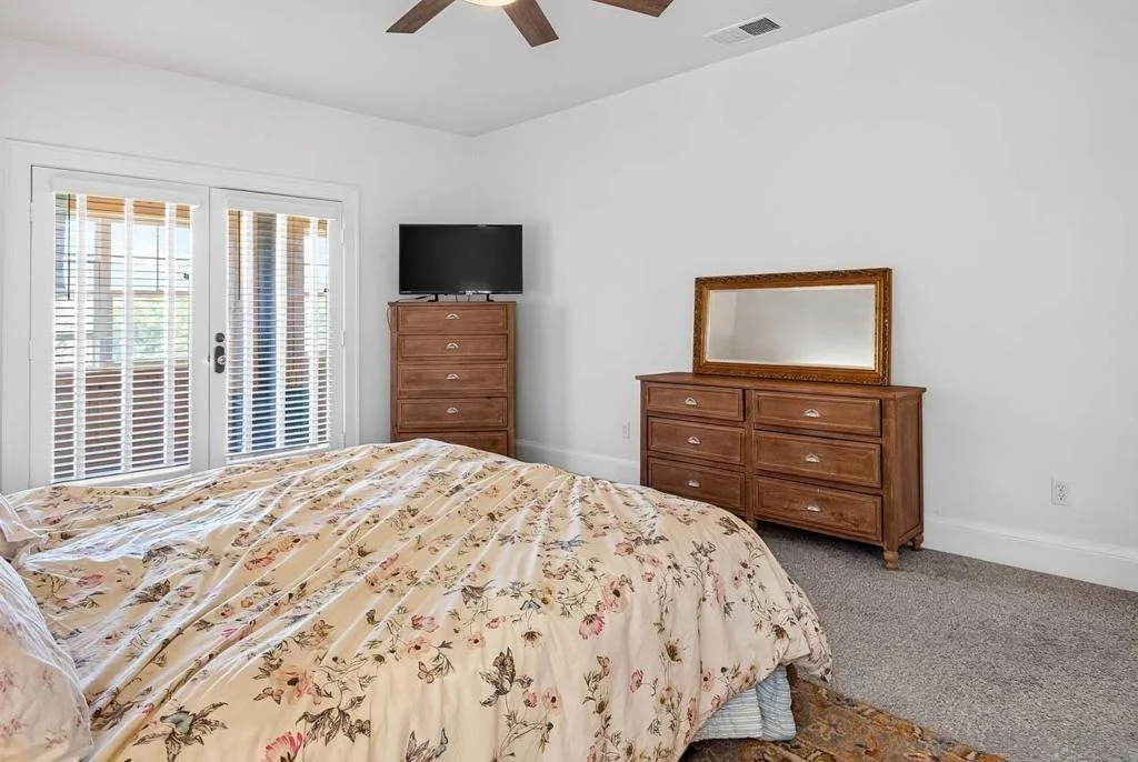 Photo of 4823 Belvedere
