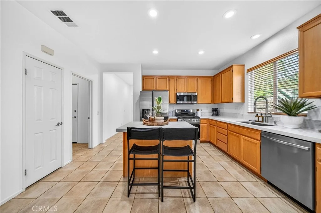 Photo of 28502 Oasis View Cir