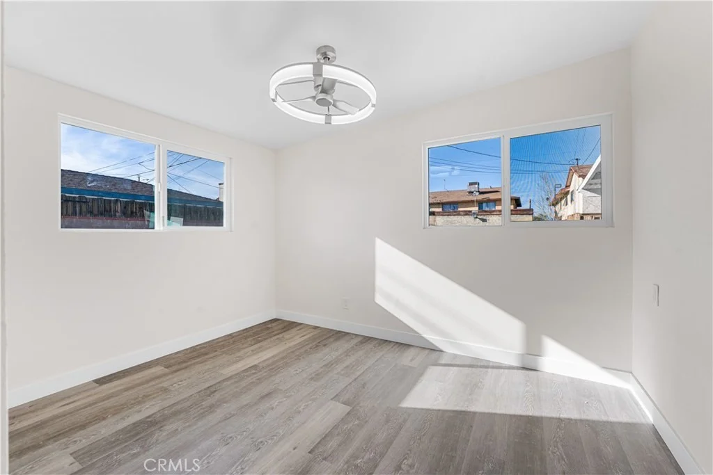 Photo of 44745 3rd E