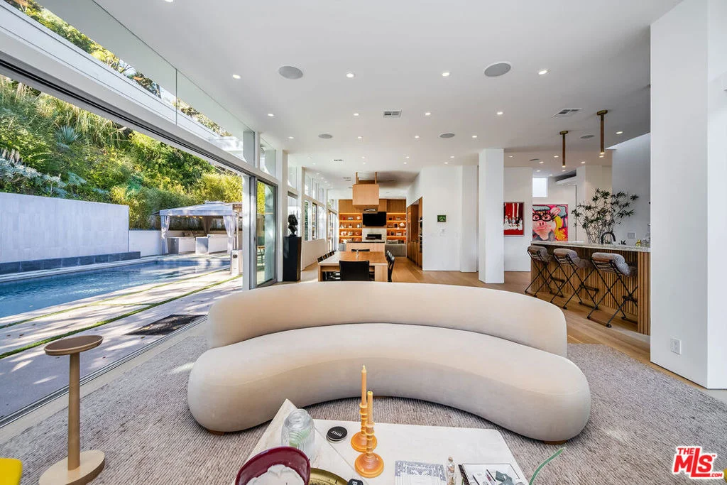 Photo of 2241 Bowmont Drive