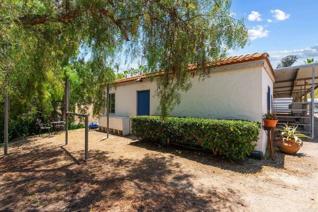 Photo of 7101 Circa De Media