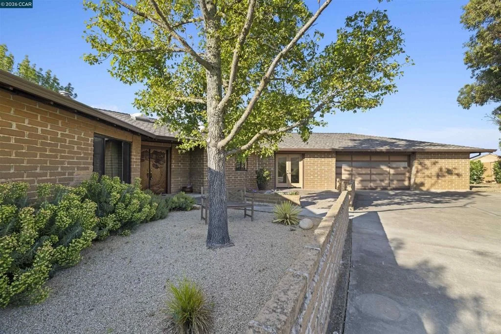 Photo of 9015 Doubletree Ln