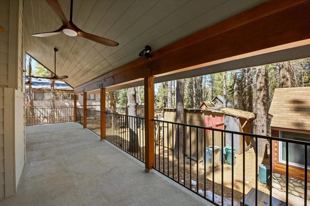Photo of 830 Oriole Drive