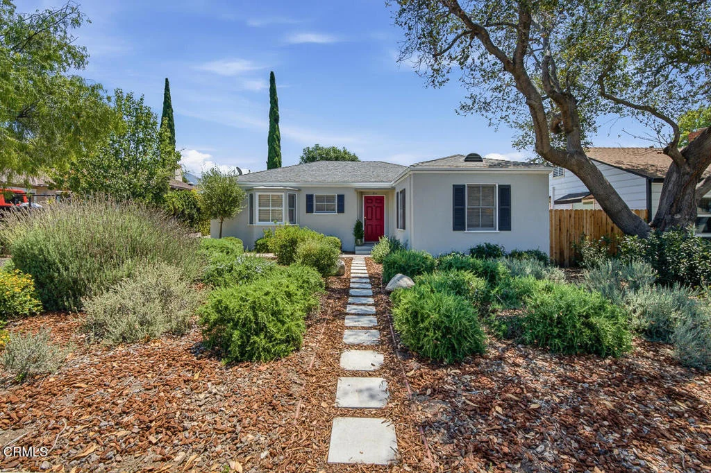 Photo of 1010 Roxbury Drive