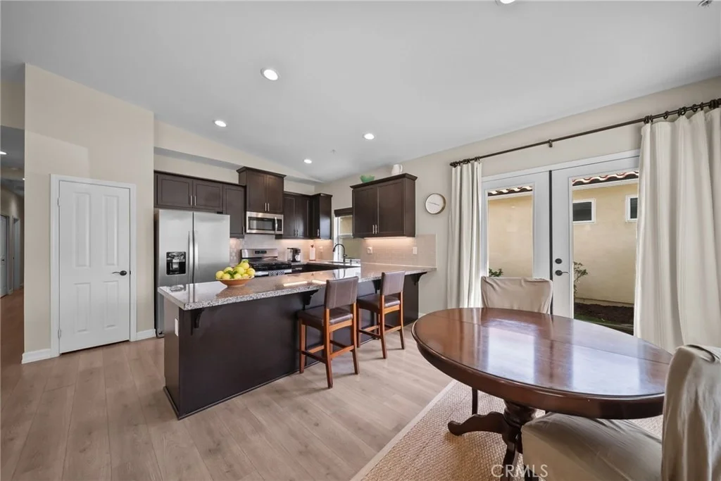 Photo of 4066 Aurora