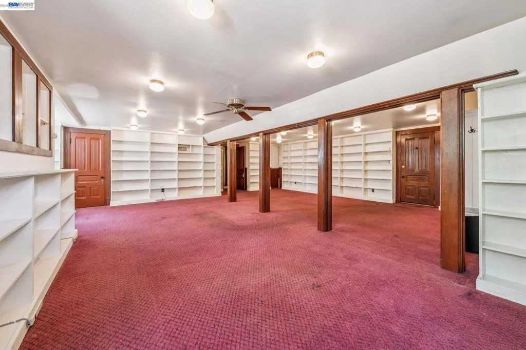 Photo of 2242 San Antonio Ave
