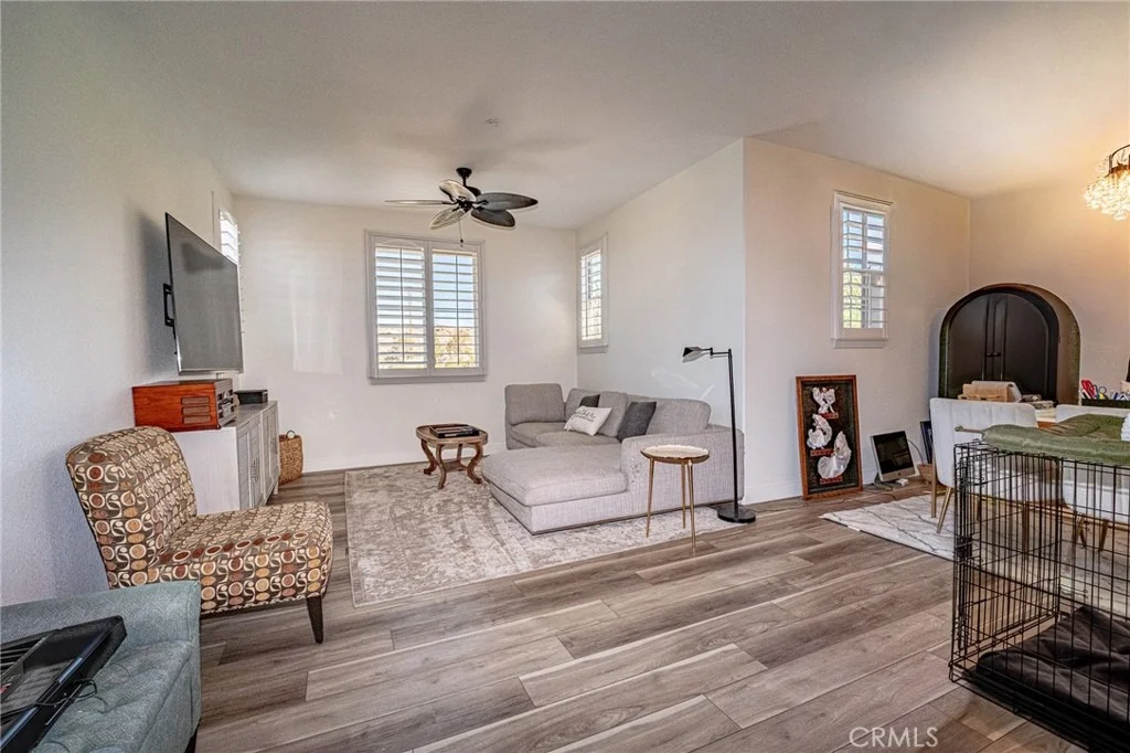 Photo of 596 Hacienda Drive