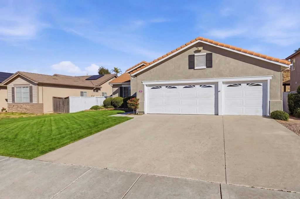 Photo of 33012 Regina Drive